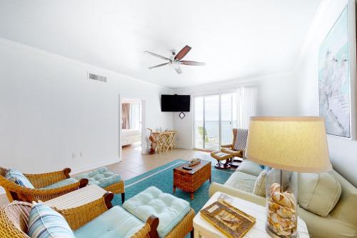 Harbour Pointe 703 – Photos 2