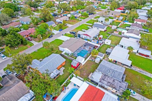 an aerial view of a residential neighborhood with houses at Blue on Fox Run in Apollo Beach