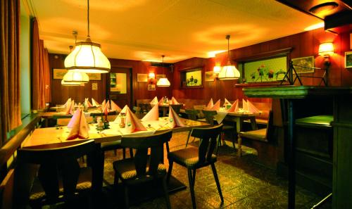 Restoran või mõni muu söögikoht majutusasutuses Gasthof Bad Sonnenberg