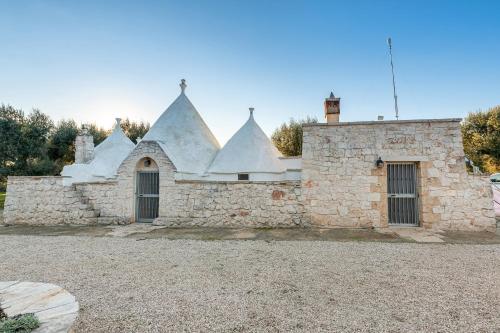 Trullo Delle Ginestre Private Pool - Happy Rentals