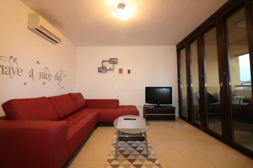Apartment in Porec with balcony, air conditioning, washing machine 4400-11