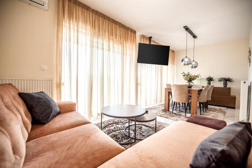Central Luxury Apartment