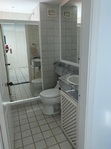 Bahia Dorada 3 habitaciones tesisinde bir banyo