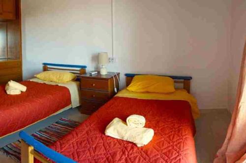 Ένα ή περισσότερα κρεβάτια σε δωμάτιο στο Irene's Apartment In Salakos
