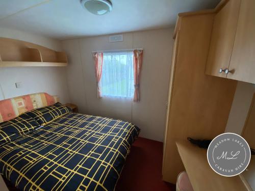 Postel nebo postele na pokoji v ubytování Towervans - A20 - Mablethorpe