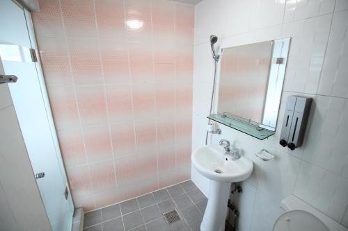 Vannituba majutusasutuses Hostel Kpop