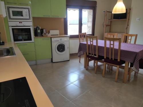 Η κουζίνα ή μικρή κουζίνα στο CASA CAMINER