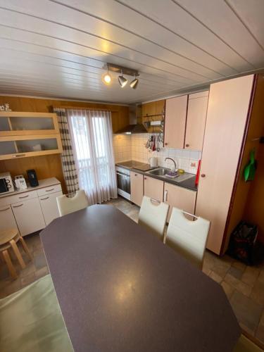 Dapur atau dapur kecil di Ferienwohnung Allalinblick