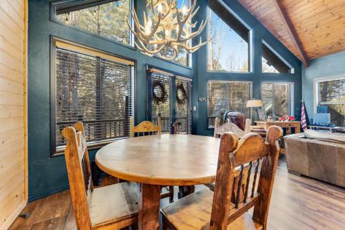 The Cabin on Fox – Photos 5