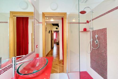 the red apartment