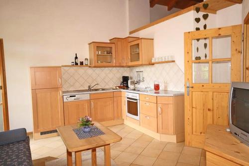 Dapur atau dapur kecil di Bergbauernhof Simmerl