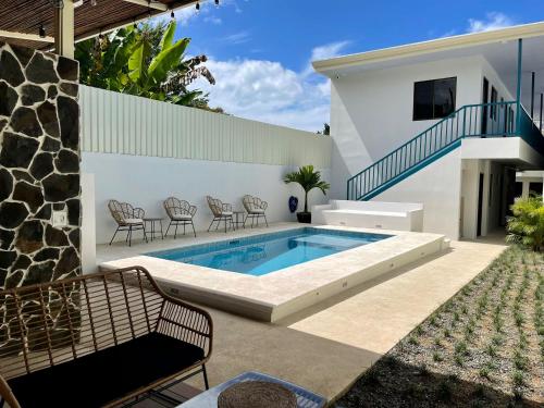 Luxury Beach Suite 2 Pool and Sunset Rooftop
