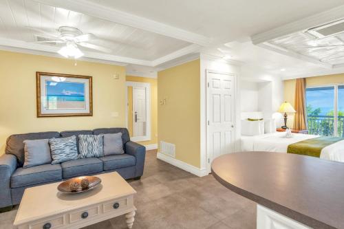Katil atau katil-katil dalam bilik di Dove Creek Resort & Marina, Trademark Collection by Wyndham