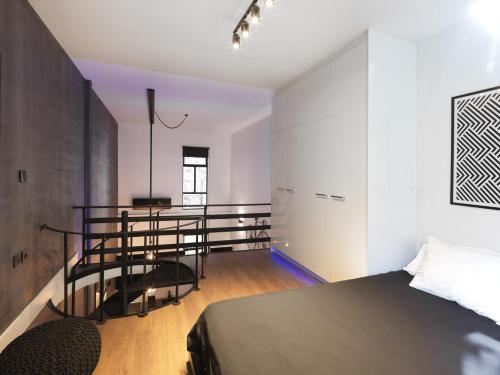 200 Mb fibre remote workers' Dreamhouse