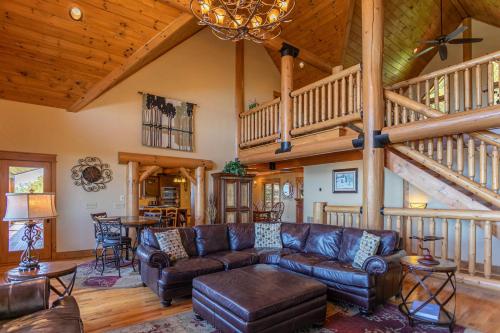 The Lodge – Photos 2