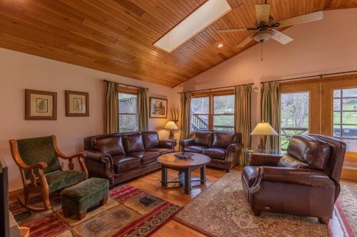 Riverside Cabin – Photos 4