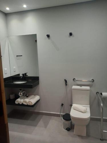 Koupelna v ubytování Hotel Flores de Holambra