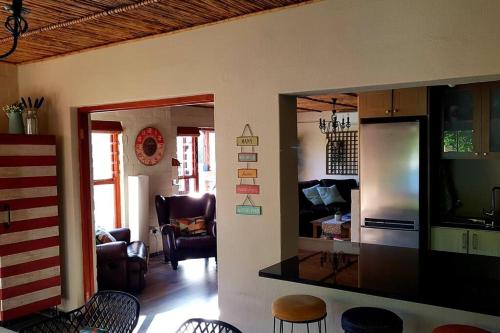 Χώρος καθιστικού στο Cottage K'Gari
