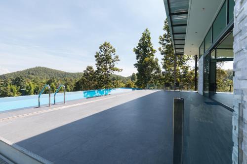 Bazén v ubytování Roxana Resort nebo v jeho okolí
