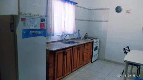 Kuchyň nebo kuchyňský kout v ubytování Cabañas Los Cerezos