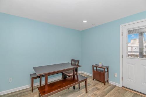 Φωτογραφία από το άλμπουμ του 125 Atlantic Avenue Unit H - Pet Friendly! Walk To The Beach and Pier!1BR -1BA - Sleeps 4 guests! σε Myrtle Beach