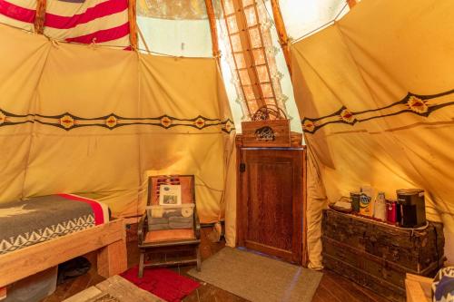 Spirit Bear TeePee at Eagles Nest – Photos 5