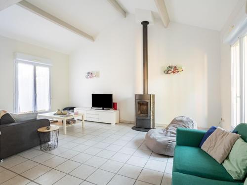 Photo de la galerie de l'établissement Maison mitoyenne calme, 3 chambres, parking, terrasse à Biscarrosse Plage - FR-1-521-187, à Biscarrosse