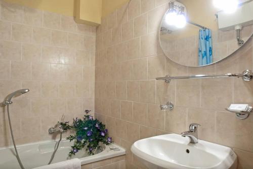 Bilik mandi di Argentiere Room Apartments
