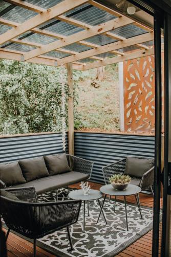 Χώρος καθιστικού στο Demure charm 4 Bedrooms