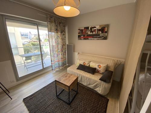 Studio refait à neuf, front de mer, avec parking, pour 3 personnes