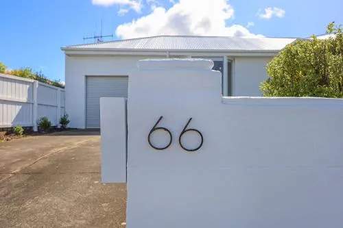 Jukes Retreat picture