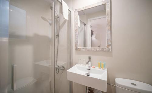 Koupelna v ubytování Hostal Menurka