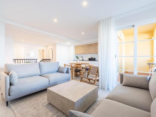 Señorio de aloha 3 bedroom duplex within walking distance to Puerto Banus