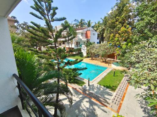 Бассейн в VILLA M - SOLITUDE 1 CANDOLIM GOA 3BHK, Pool Facing, Near Beach, Free Breakfast, Free WIFI and Prime Location или поблизости