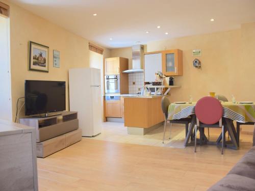 Appartement Evian-les-Bains, 2 pieces, 4 personnes - FR-1-498-72