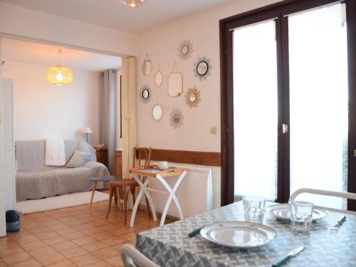Appartement cosy au calme avec terrasse, parking, et internet à Évian - FR-1-498-15