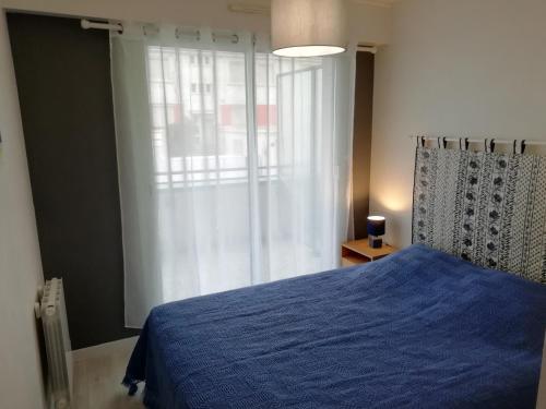 Katil atau katil-katil dalam bilik di Appartement T2 face mer avec balcon et animaux admis - FR-1-482-16