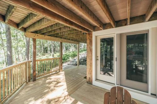 Μπαλκόνι ή βεράντα στο Waterfront, Luxury, Spacious home in Freeport!