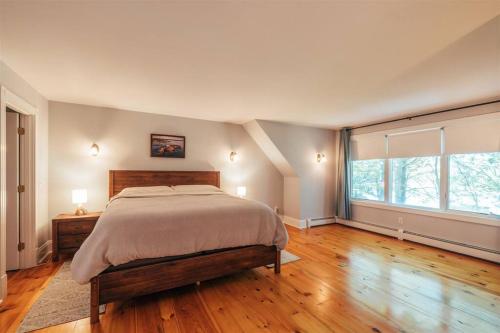 Ένα ή περισσότερα κρεβάτια σε δωμάτιο στο Waterfront, Luxury, Spacious home in Freeport!