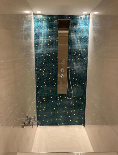 Isola suites