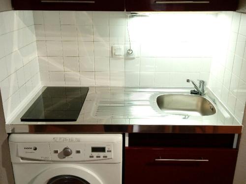 Kjøkken eller kjøkkenkrok på Appartement Mont-Dore, 2 pièces, 4 personnes - FR-1-415-63