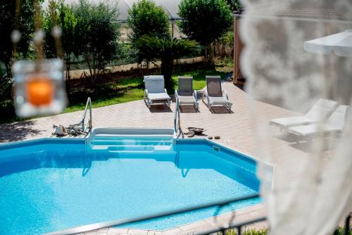 Bazén v ubytování Villa Ino nebo v jeho okolí