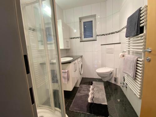 A bathroom at Haus Wieser