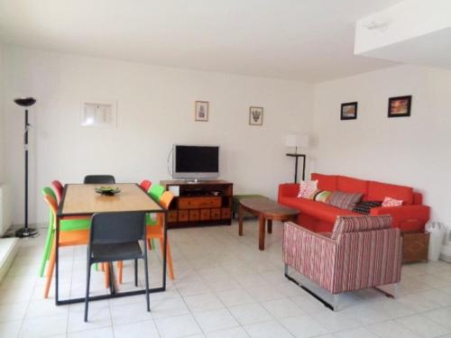 Duplex T4 à Arcachon: Terrasse, WiFi, Parking, à 150m de la Plage