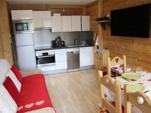 Appartement rénové 2 chambres, centre station, WIFI - FR-1-459-69