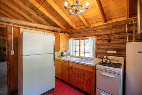 Dapur atau dapur kecil di The Meeker Park Lodge