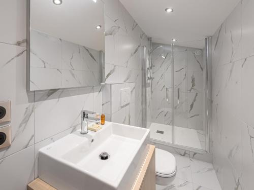 Appartement rénové au cœur de Courchevel 1850 pour 6 pers. - FR-1-564-80 photo 3
