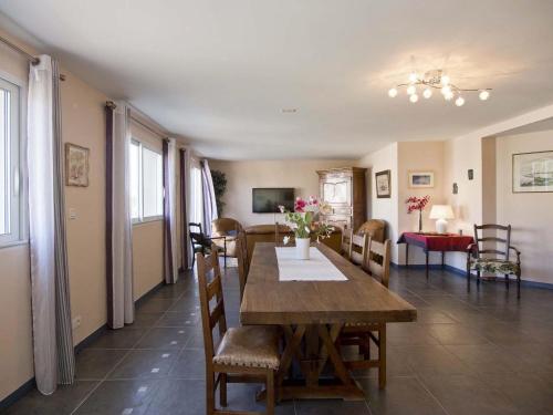 T4 avec garage proche plage et commerces - FR-1-92-590