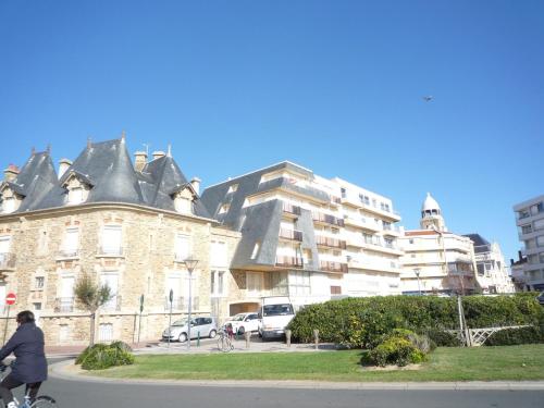 Studio proche plage avec parking privatif et balcon