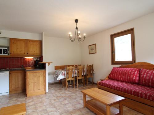 Appartement Lanslevillard, 3 pièces, 6 personnes - FR-1-508-84